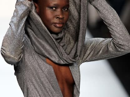 Am 21. Januar präsentierte Designerin Anja Gockel die neuesten Trends. Mit dabei: Supermodel Alek Wek 