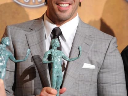 Eli Roth und sein SAG Award. Die Crew von "Inglourious Basterds" wurde mal wieder als bestes Ensemble geehrt