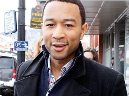 Sänger John Legend war trotz Minusgrade bestens gelaunt unterwegs