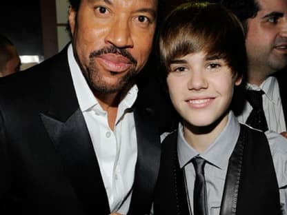 Lionel Richie mit dem Nachwuchstalent Justin Bieber