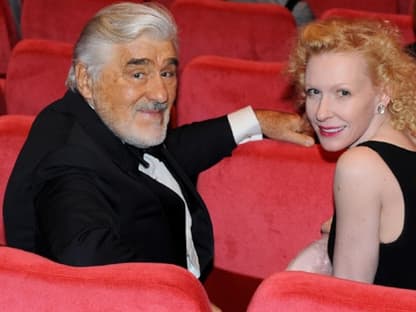 Warten auf den ersten Film der Berlinale: Sunnyi Melles und Mario Adorf