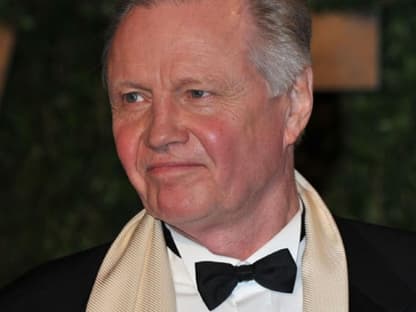 Zwar hat sich Jon Voight mit seiner berühmten Tochter anscheinend wieder vertragen - trotzdem wurden Angelina Jolie und Brad Pitt auf den Oscars vermisst