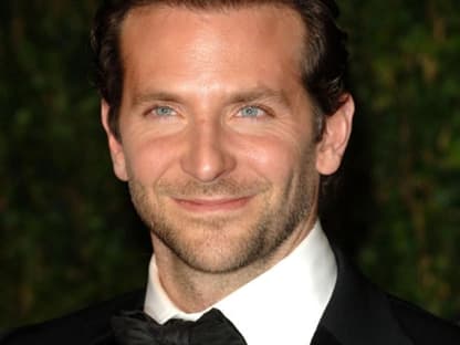 Bradley Cooper kam ohne Freundin Renee Zellweger