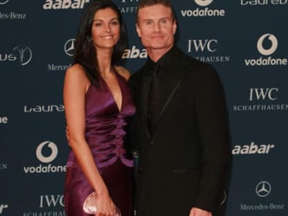 Der ehemalige Formel-1-Fahrer David Coulthard kam mit seiner Freundin Karen