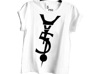 T-Shirt mit verfremdetem Yves-Saint-Laurent-Logo von 5Preview, ca. 65 Euro 