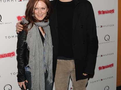 Julianne Moore kam mit Ehemann Bart Freundlich. Das Paar liebt sich bereits seit über vierzehn Jahren