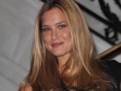 Bar Refaeli ist für ihren Traumkörper und ihre natürliche Ausstrahlung bekannt