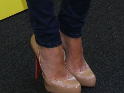 Louboutins passen zu jedem Outfit: Vom klassisch schwarzen Abendkleid bis zur Jeans