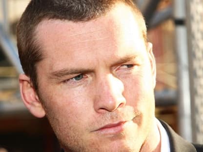 Den Australier Sam Worthington kennt man aus "Terminator: Die Erlösung" und ist sicherlich den ein oder anderen Blick wert