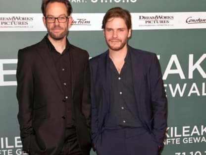 Daniel Domscheit-Berg, der das Buch geschrieben hat, auf dem der Film lose basiert wird von Daniel Brühl gespielt