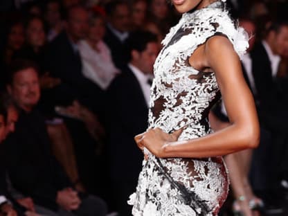 Models, Schauspieler, Sportler und Hollywood-Stars: Der Catwalk des "Fashion For Relief"-Charity-Events hatte es in sich. Naomi Campbell trommelte alles mit Rang und Namen zusammen, um für die Hilfsorganisation Geld zu sammeln - und das mit großem Erfolg!