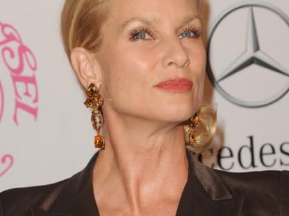 Frisch gestrafft? Schauspielerin Nicollette Sheridan mit ernster Miene