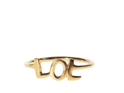 Goldstück: der vergoldete Ring von Zara Simon entlockt Jedem ein lächeln, über <a title="http://www.jades24.com/de/produkt/women/sale_women/zara-simon-ring_lol/index.html" href="http://www.jades24.com/de/produkt/women/sale_women/zara-simon-ring_lol/index.html" target="_blank">jades24.de</a>, jetzt 79 Euro