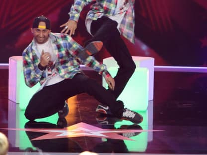 Die beiden Brüder Tommy und Ratko Pavlovic konnten mit ihrer coolen Tanz-Performance, einer Mischung aus Popping, Locking und Hip-Hop, die Jury überzeugen und haben es ins Halbfinale geschafft