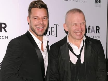 Der Sänger erhielt wie Jean-Paul Gaultier einen Preis für sein wohltätiges Engagement