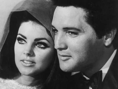 Elvis und Priscilla Presley bei ihrer Hochzeit