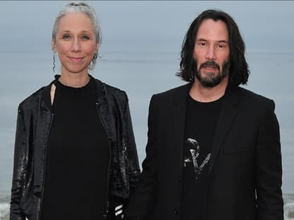 Keanu Reeves und Alexandra Grant Hand in Hand 