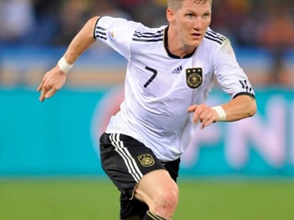 Bastian Schweinsteiger mit der Nummer 7 ist das Herz der Mannschaft