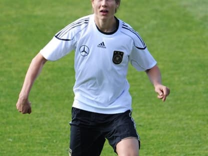 Holger Badstuber vom FC Bayern München legte eine rasante Karriere hin: Innerhalb von einem Jahr spielte sich der 21-Jährige vom U-21-Spieler zum gesetzten Nationalspieler in der deutschen Elf 