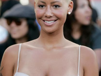 Amber Rose kam leider ohne ihren Freund Kanye West