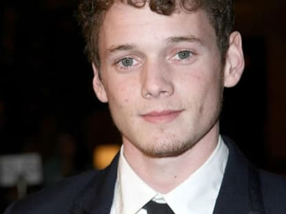 Anton Yelchin (19)