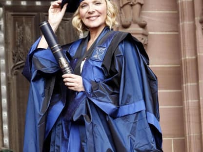 Vor allem ihre Verdienste um die Künste wurden von der Universität honoriert. Cattrall setzt sich schon seit Jahren für das Liverpooler Kunstkino FACT ein