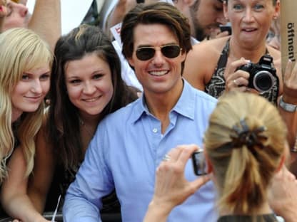 Einer nach dem anderen: Tom Cruise nahm sich viel Zeit für Fotos, Autogramme und Small-Talks 