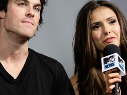 Ian Somerhalder mit seiner hübschen Schauspiel-Kollegin Nina Dobrev bei einem Fan-Event von "Vampire Diaries"