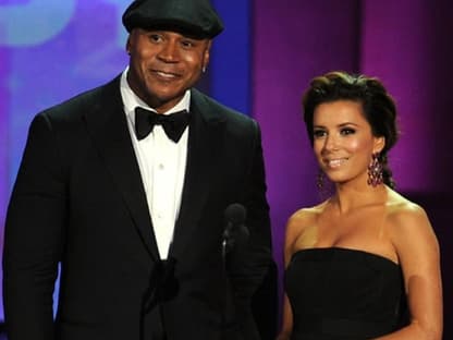 Rapper LL Cool J Eva Longoria Parker durften gemeinsam einen Preis übergeben 