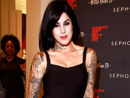 Kat von D ist die offizielle Freundin von Jesse James. Hoffen wir, dass der Womanizer aus seinen Fehlern gelernt hat