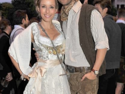 Bayerischer geht es nicht. Zur Wiesn 2010 haben sich Annemarie und Wayne in den typischen Landeslook geschmissen
