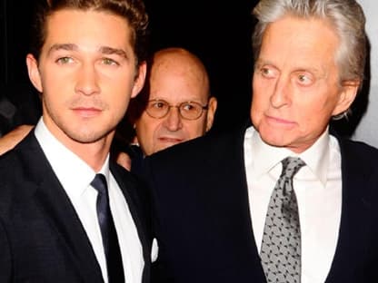 "Gordon Gekko" ist zurück: Gestern feierte der von Michael Douglas verkörperte skrupellose Spekulant sein Comeback auf der Kinoleinwand. Mit an seiner Seite: Hollywood-Star Shia LaBeouf 