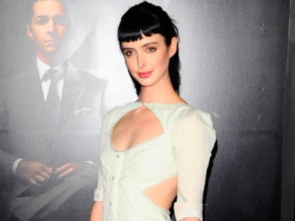 Entzückend: Schauspielerin Krysten Ritter lässt sich von vorn genauso sexy ansehen ...