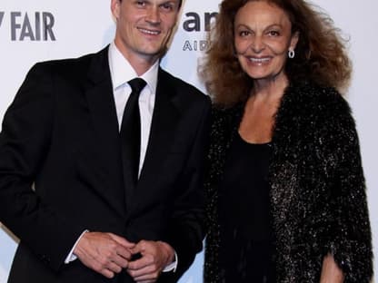 Diane von Furstenberg posierte gut gelaunt mit Kristian Kremer