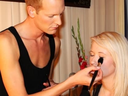 Für den perfekten Party-Look sorgte das Make-up-Team von Manhattan