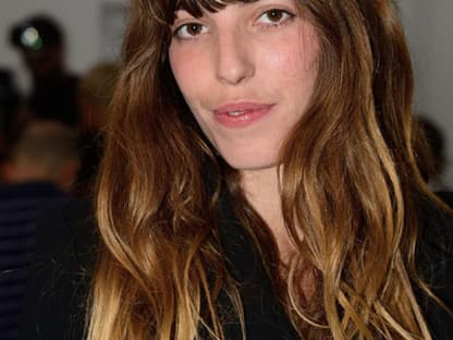 Model Lou Doillon ist ihre jüngere Halbschwester