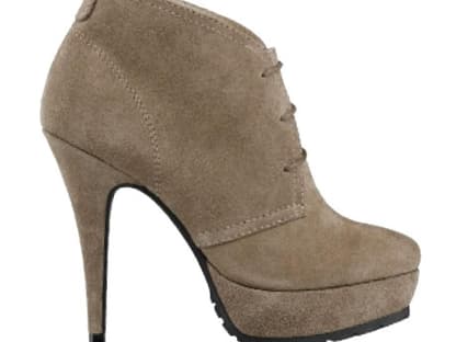 Schnürstiefeletten sind die Must-Haves der Saison und zeigen sich diesen Herbst von rustikal bis elegant. Guter Ton von Görtz, ca. 80 Euro