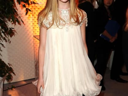 Die kleine Elle Fanning ist erst 12 Jahre alt, aber schon ein kleiner Star. Sie ist übrigens die Schwester von Dakota Fanning