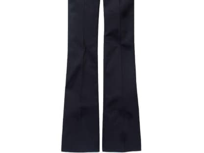 Die Marlenehose ist ein wahrer Fashion-Evergreen und auch in Denim unschlagbar! MiH Jeans über  net-a-porter.com, ca. 180 Euro