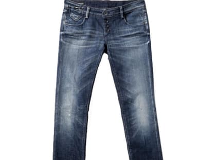 Die Five-Pocket-Jeans ist cool und chic zugleich, steht wirklich jeder Frau und ist in Sachen Styling so vielseitig wie keine zweite. GAS, ca. 120 Euro