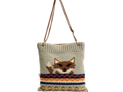 Die hängen wir uns um! Die Stricktasche mit Fuchs-Motiv ist von Next und für ca. 30 Euro erhältlich