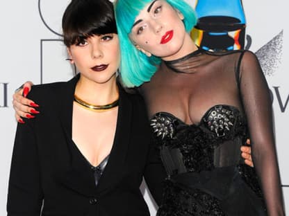 Lady Gaga brachte ihre Schwester Natali mit