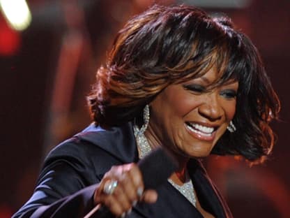 Das R'n'B-Urgestein Patti LaBelle legte als Dank für den Preis eine super Performance hin