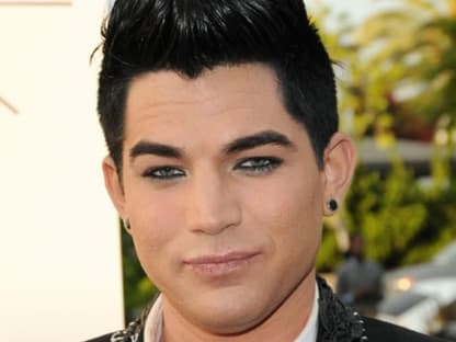 Adam Lambert ist in Deutschland noch recht unbekannt, in den USA ist der Sänger bereits ein echter Star. Er erreichte in der TV-Casting-Show "American Idol" den zweiten Platz