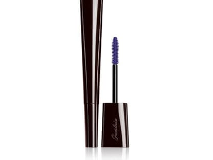 Ready for Summer? Mit dieser Mascara fühlt man sich an die Adria versetzt "Mascara le 2 De Guerlain by Emilio Pucci" von Guerlain, limitiert, ca. 34 Euro. Die Guerlain-Mascara können Sie gleich hier im <a href="http://shop.ok-magazin.de/guerlain-augenmakeup-mascara-7-6-ml,e614plvakcjm2y7w,i" target="_blank">OK!-Shop</a> kaufen…