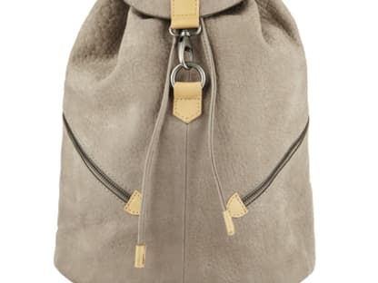 Simple Chic: Lederrucksack über asos.de, ca. 125 Euro