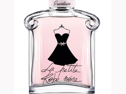 2. âLa Petite Robe Noire", Guerlains neues Schmuckstück verzaubert mit Süßholz, Kirsche und rauchigem Tee. EdP 50 ml ca. 80 Euro