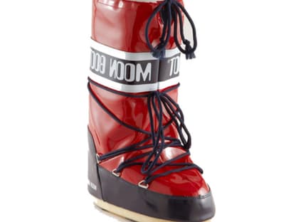 Der hält die Füße garantiert warm! Den TECNICA Moon Boot gibt es über <a title="http://www.frontlineshop.com/TECNICA-Moon-Boot-Vinil-Polyester-red-navy/301947001/?PromoCode3=FactFinder&origpos=12&pos=12" href="http://www.frontlineshop.com/TECNICA-Moon-Boot-Vinil-Polyester-red-navy/301947001/?PromoCode3=FactFinder&origpos=12&pos=12" target="_blank">frontlineshop.com</a> für ca. 110 Euro