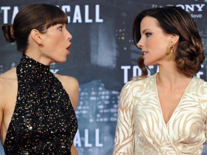 Oh, oh! Zickenalarm auf dem Roten Teppich? Jessica Biel und Filmkollegin Kate Beckinsale giften sich an