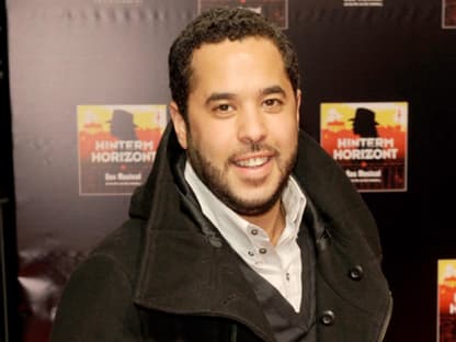 Sänger Adel Tawil ﻿kam gut gelaunt zur Premiere von "Hinterm Horizont" nach Berlin